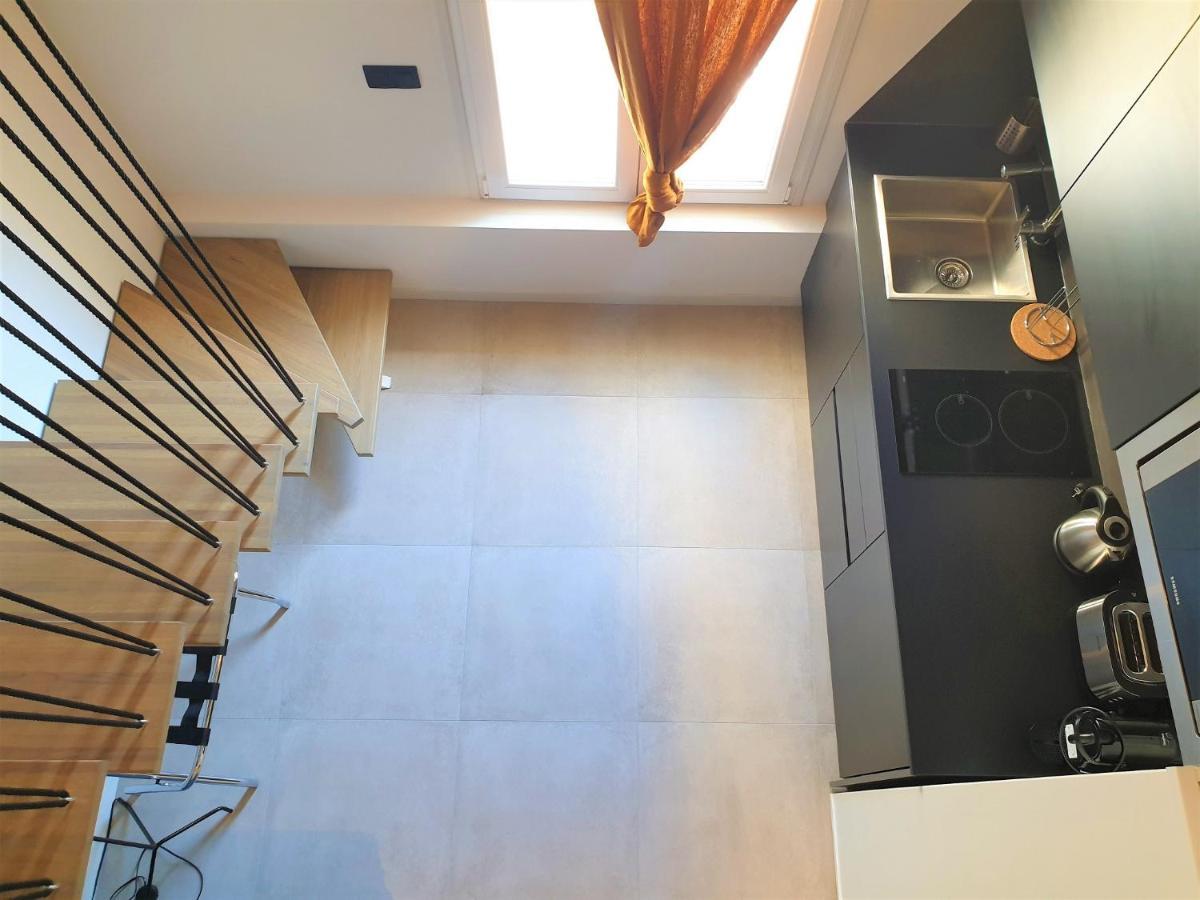 Duplex Centre 401 Nice