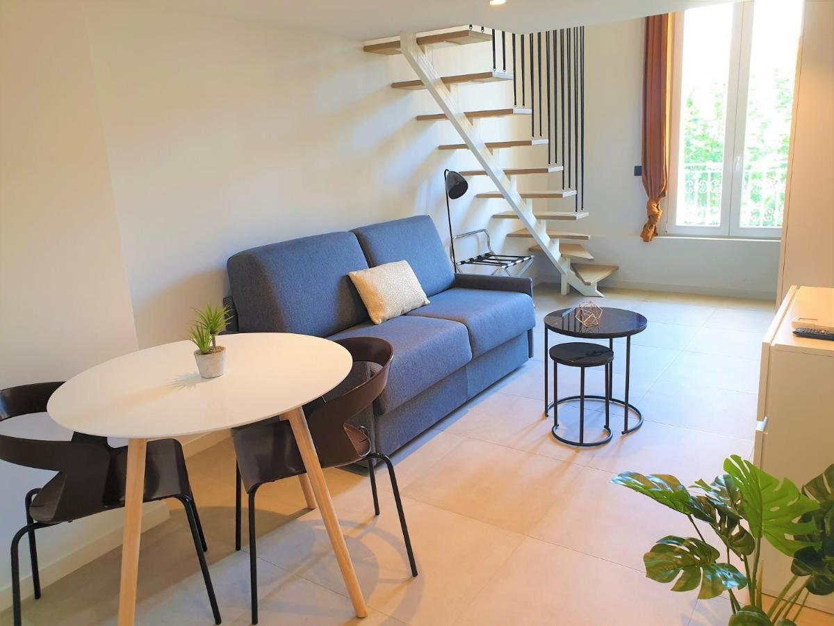 Duplex Centre 401 *